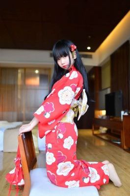 日本尤莉亚在线无删减播放